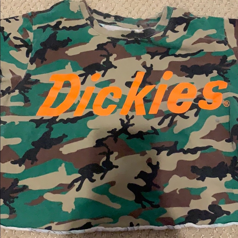 dickies cropped tee